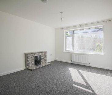 2 bedroom bungalow to rent - Photo 2