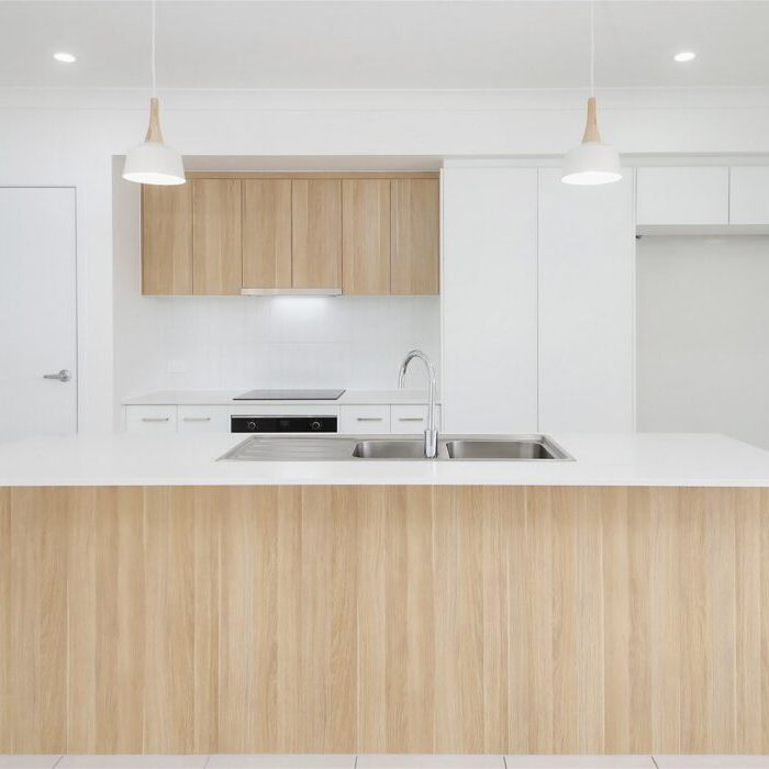 Brand New three beds, including Mater Bedroom, Ensuite in Greenbank - Photo 1