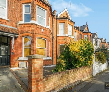 3 bedroom flat to rent - Photo 1