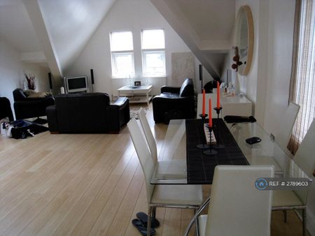 1 bedroom flat to rent - Photo 3