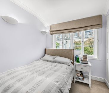 Bathurst Mews, Hyde Park, London, W2 - Photo 1