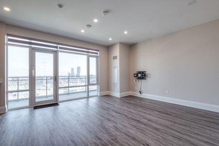 For Lease - 360 Square One Drive Unit# 2301, Mississauga, Ontario - Photo 3