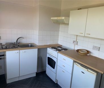 1 Bedroom Apartment To Let - Photo 3