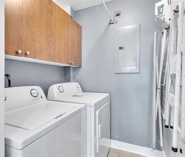 2050 Boul. de la Côte Vertu - Photo 2