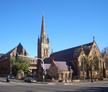 Modern One Bedroom in Central Park – Prime Location! - Photo 3