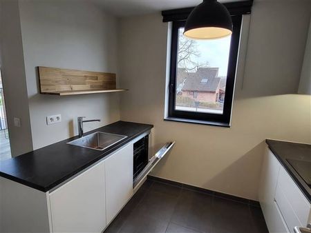 Appartement te huur - Foto 2