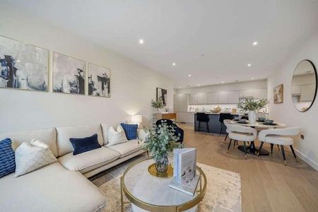 Chertsey, Surrey, KT16 - Photo 4