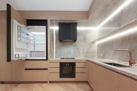First Home for Luxury and Fashion Icon I Exclusive Amenities and Services - Photo 3