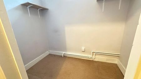 2 bedroom house to rent Ridgway Road, Luton, Bedfordshire, LU2 - Photo 5