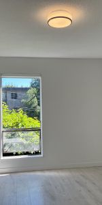 Gary Manor - Photo 3