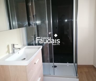 Location Maison 6 pièces 110m² CERISY LA SALLE 50210 - Photo 5
