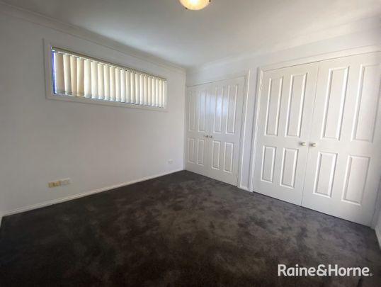 GREAT LOCATION - LOW MAINTENANCE TOWNHOUSE - Photo 1