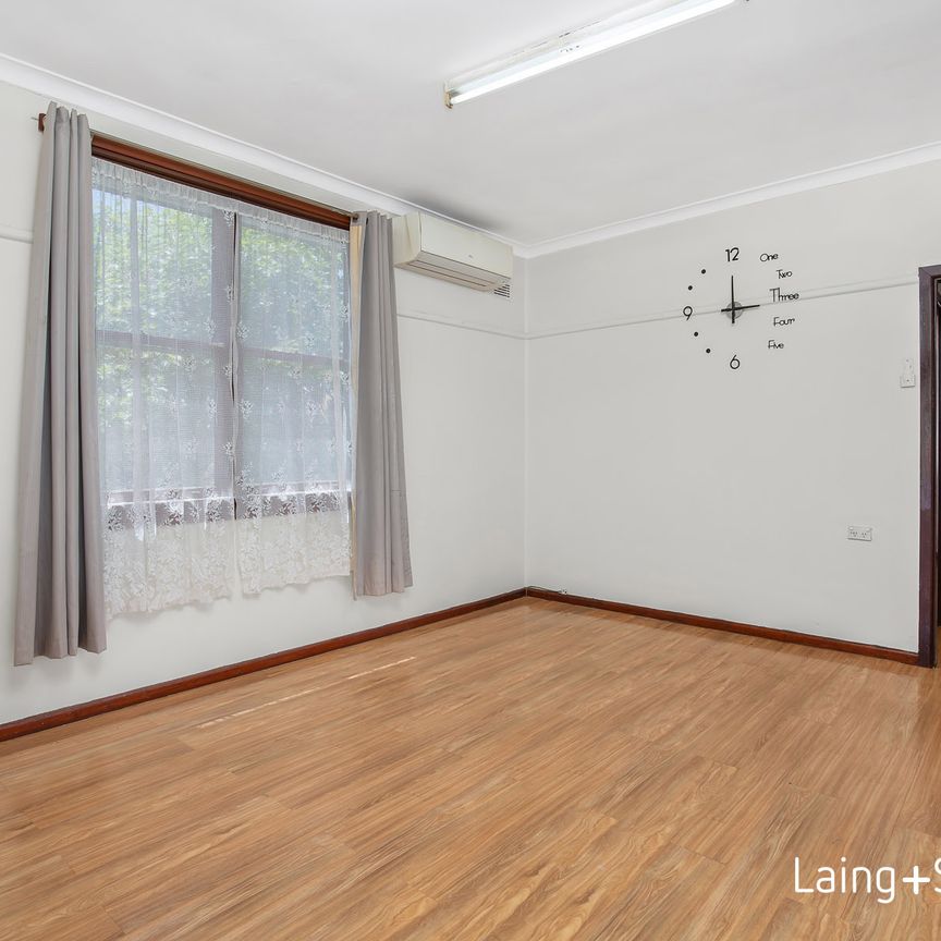 20 Hinkler Avenue, Warwick Farm NSW 2170 - House For Rent | Domain - Photo 1