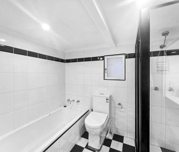 Charming 3-Bedroom Character Home in Ultra-Convenient Arncliffe Loc... - Photo 5