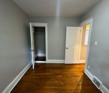 For Lease - 211 Golfview Avenue Unit# Main&Up, Toronto, Ontario - Photo 2