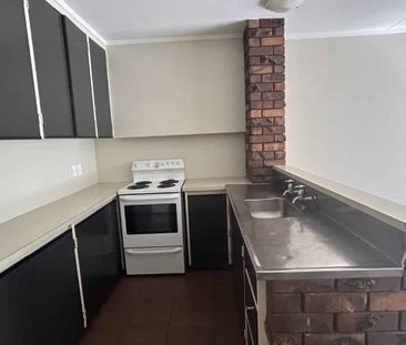 CITY CENTRE - 2 BEDROOM - Photo 4