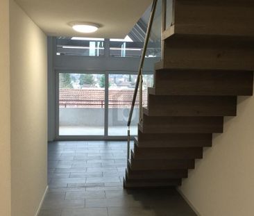 SPACIOUS AND BRIGHT IN CENTRAL LOCATION - Foto 5