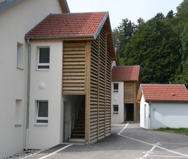 Location - Appartement T4 - 85 m² - Orchamps-Vennes - Photo 3