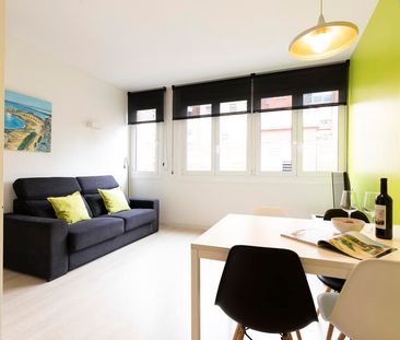 Modern studio apartment in Eixample - Photo 3