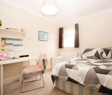 7 bedroom semi-detached house to rent - Photo 1