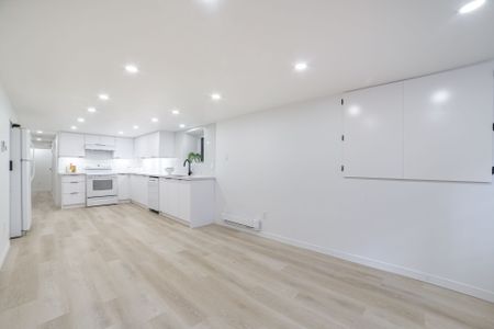 For Lease - 103 Gloucester Street Unit# Bsmt, Toronto, Ontario - Photo 3