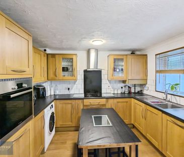 3 bedroom House To Let - Photo 1