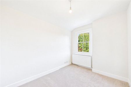 3 bedroom terraced house to rent - Photo 3