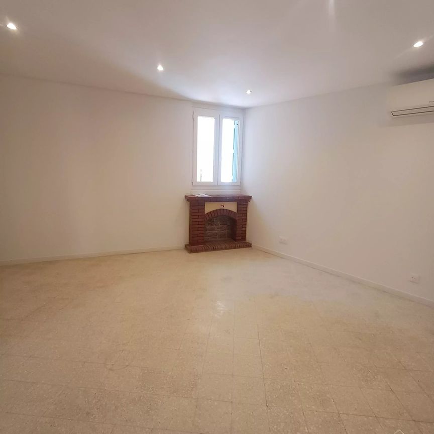 Location Maison 3 pièces 67m² AURIOL 13390 - Photo 1