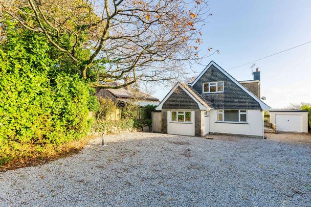 PLEASE EMAIL TO REGISTER YOUR INTEREST - A four bedroom detached house in the village of Mabe Burnthouse on the south coast about 4 miles from Falmouth. To le - Photo 1