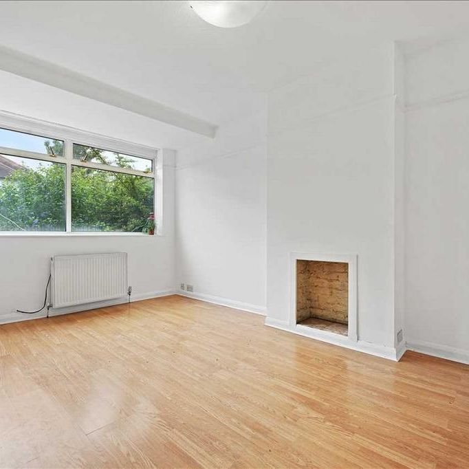 3 bedroom semi-detached house to rent - Photo 1