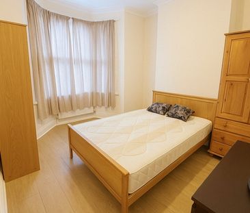 5 Bed Terraced House, Glenwood Road, N15 - Photo 6