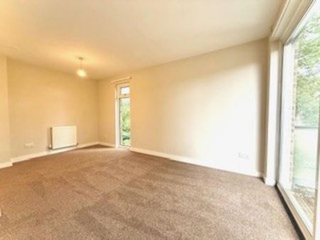 4 bedroom end of terrace house to rent - Photo 2