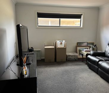 Neat, tidy and low maintenance - Photo 2