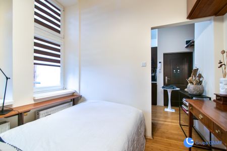 Mieszkanie w ścisłym centrum z zacisznym ogrodem! - Photo 3