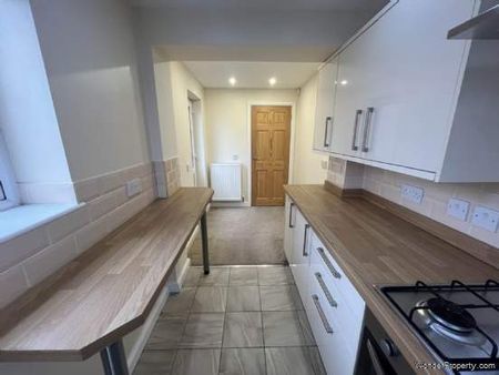 3 bedroom property to rent in Manchester - Photo 4