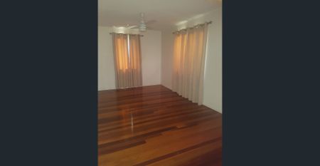 2 BEDROOM HOME IN WEST IPSWICH - Photo 2