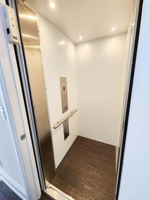 For Lease - 390 Highway 7 N/A Unit# Th 2, Richmond Hill, Ontario - Photo 1