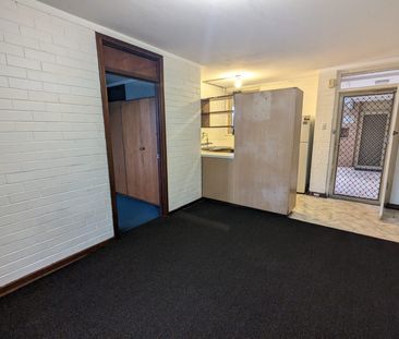 Bedroom Apartment in Prime Victoria Park Location - Photo 5