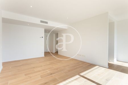 Newly built apartment for rent in Finestrelles - Photo 3