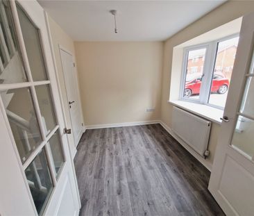 Cheyney Close, Wolverhampton, West Midlands, WV6 - Photo 1