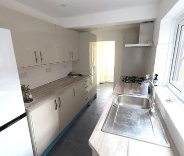 2 bedroom terraced house to rent - Photo 5