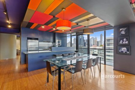 Upmarket Beauty with Spectacular City Views! Unfurnished or Furnished - Photo 2