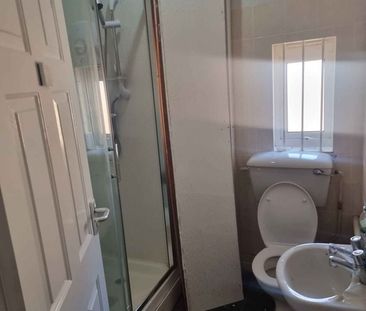 Room in a Shared House, Aldridge Road, B42 - Photo 4