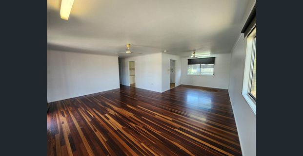 Handy Location Close to Everything - Photo 1