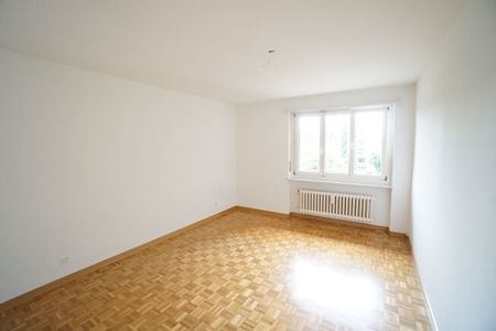 RENT WITHOUT DEPOSIT - Bright 4-room apartment with a great sense of space - Photo 2