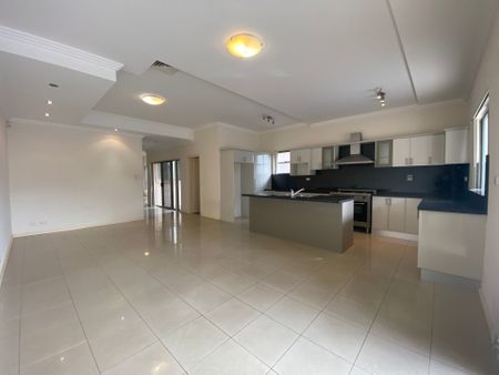 Spacious Four Bedroom Home With Ducted Air Conditioning Throughout - Photo 3