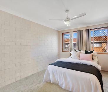 Three Bedroom Townhouse Close to the Seagulls Club and the Tweed River - Photo 3
