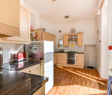 1 bedroom in a house share to rent - Photo 6