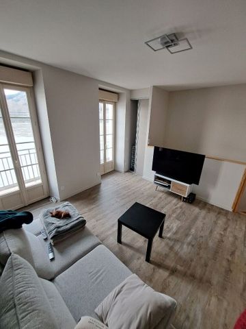 Appartement À Louer 2 Pièces , 55 M² - Photo 2