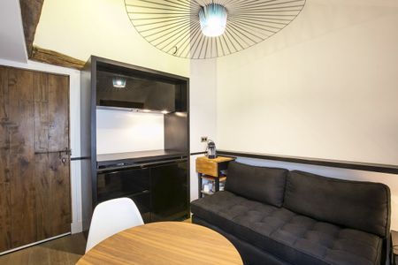 Appartement à louer rue du Dragon, Paris 6ème - Photo 3